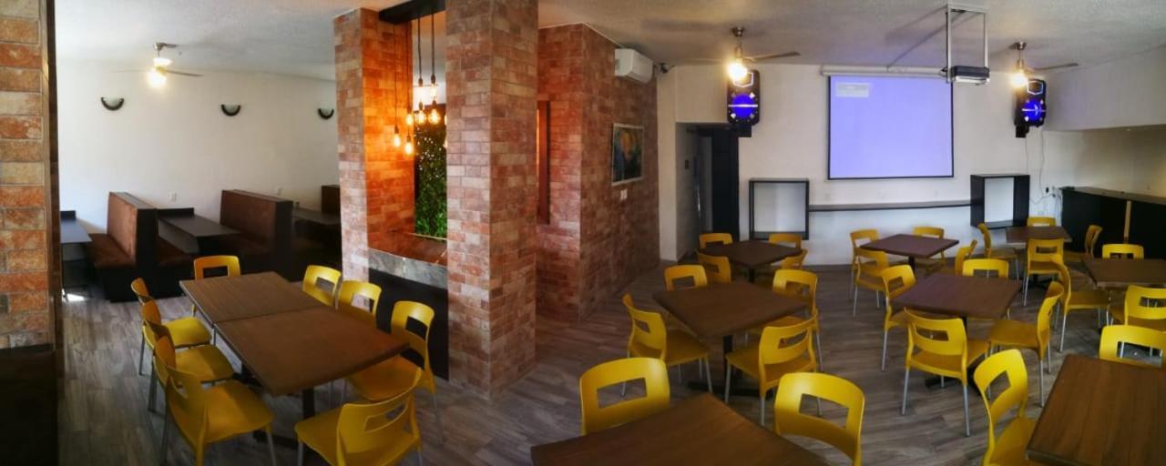 קוארנבאקאבה Hotel Delf-Inn מראה חיצוני תמונה