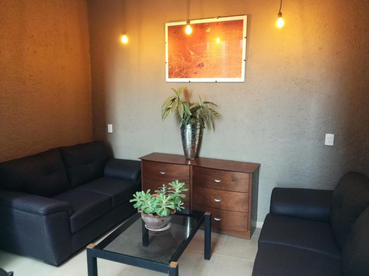 קוארנבאקאבה Hotel Delf-Inn מראה חיצוני תמונה