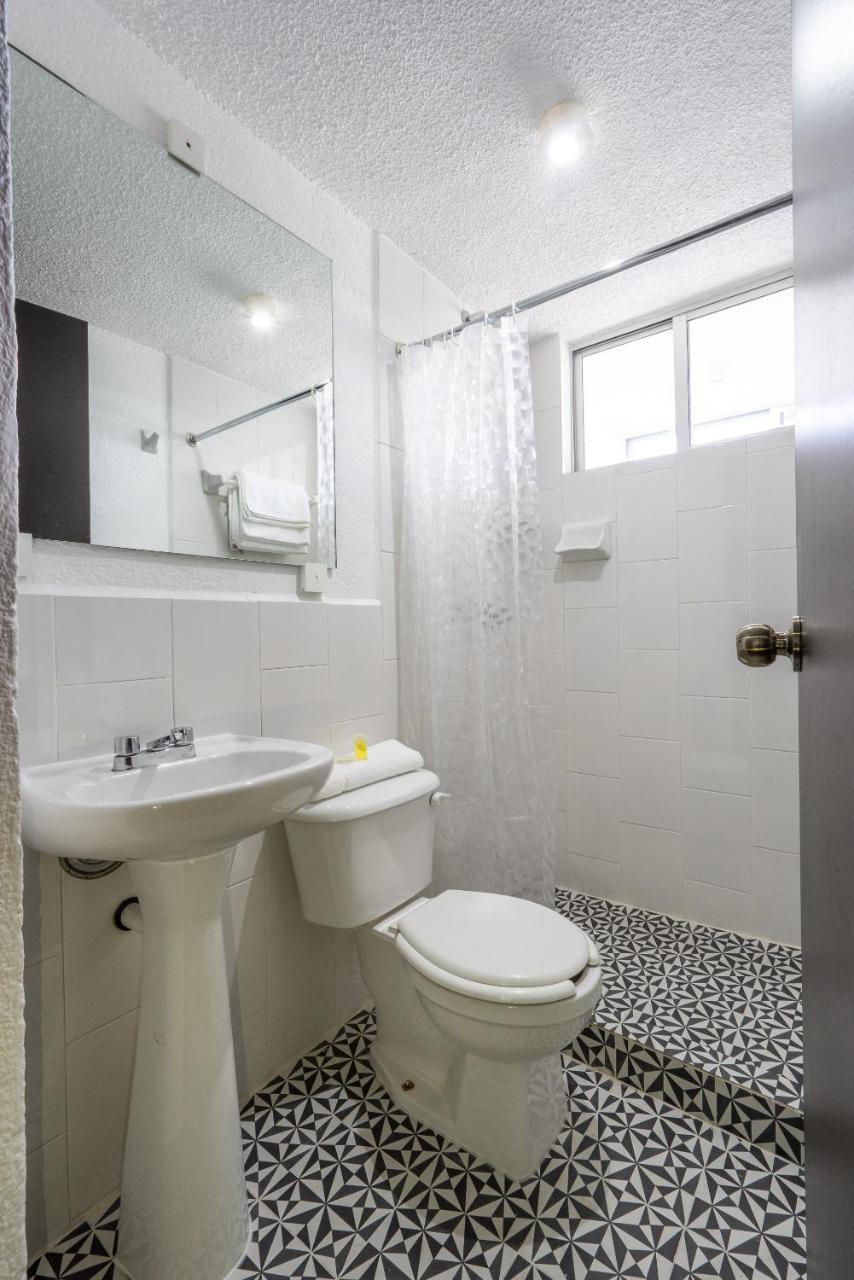 קוארנבאקאבה Hotel Delf-Inn מראה חיצוני תמונה
